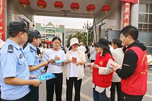 足球报：申花队会帮助蒋圣龙留洋，巴索戈、晏新力的合同年底到期